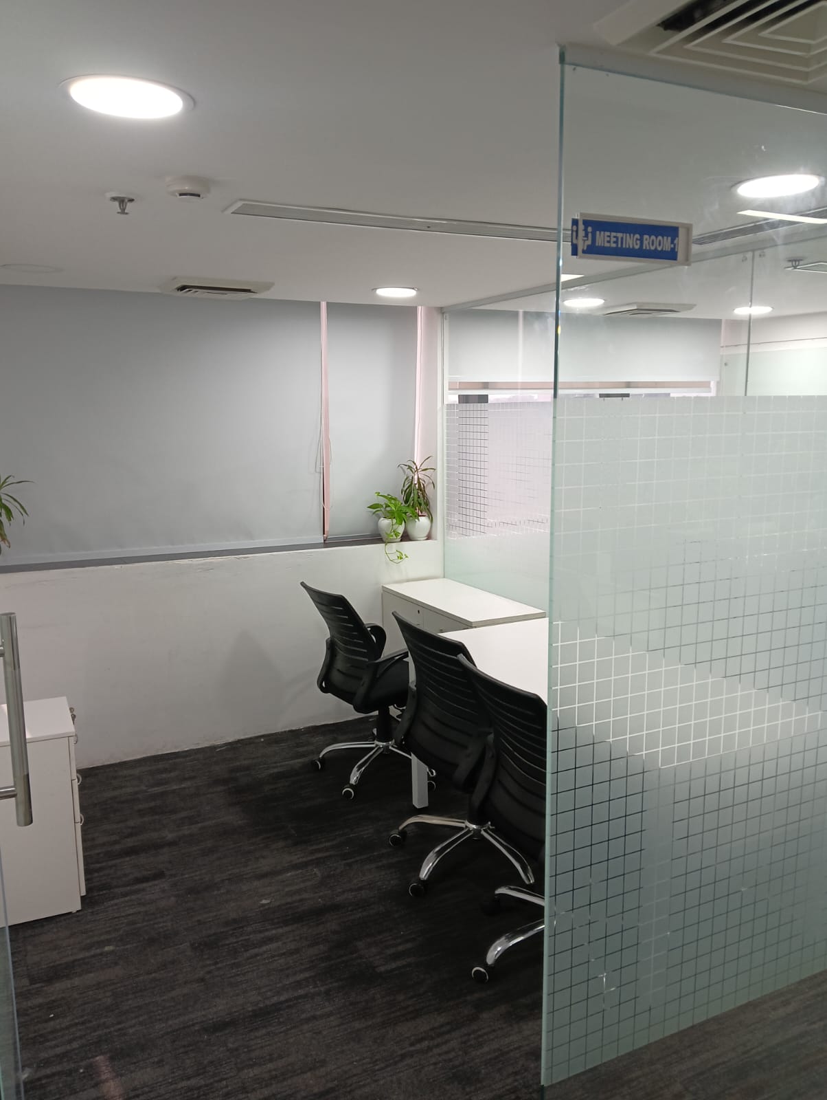 Available For Lease Office Space Delhi Jhandewalan